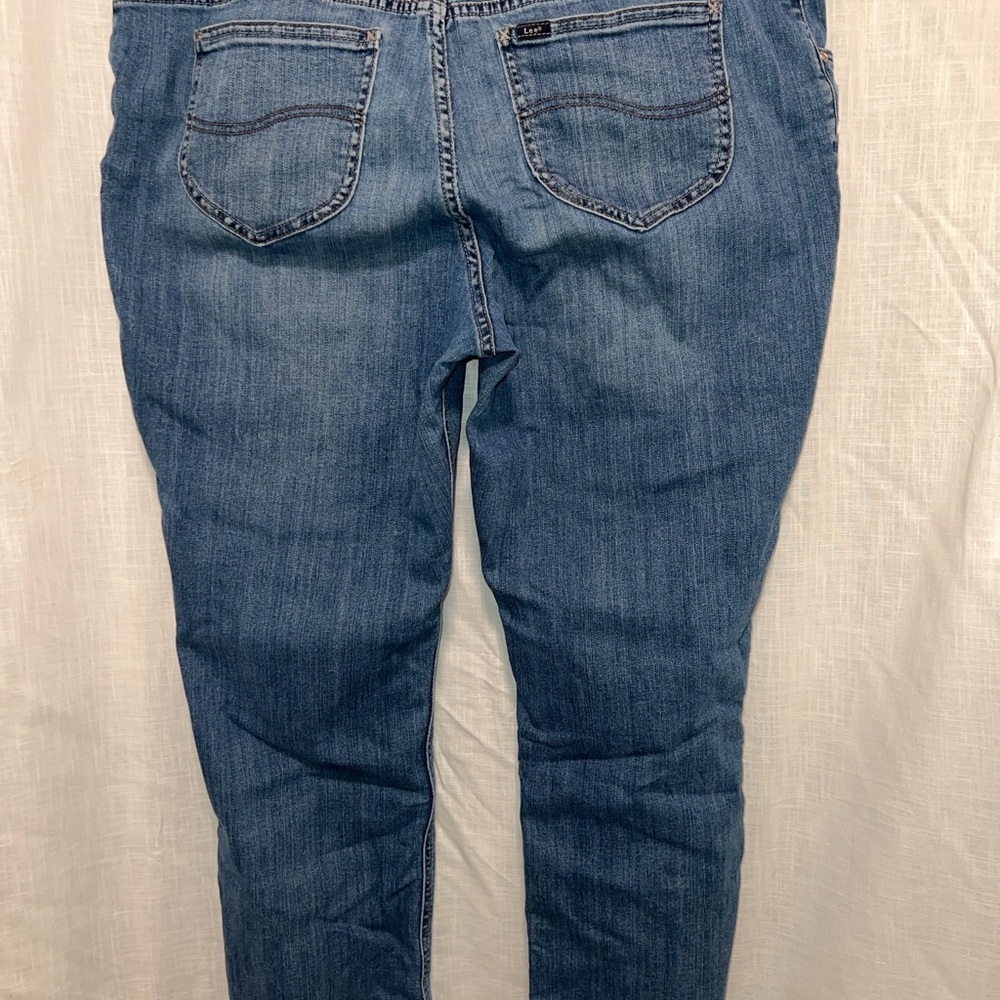 Lee Women's Classic Indigo Straight Leg Jeans
